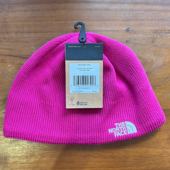 BNWT Kids Fleece Hat - Picture 2 of 2